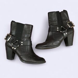 2000s Gothic Grunge Leather Harness Silver Buckle Ankle Boots Booties Chelsea